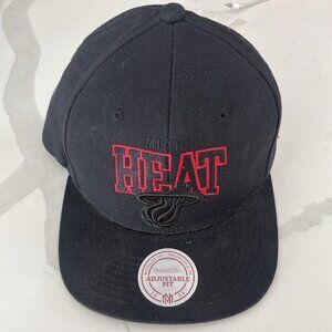 Miami HEAT Mitchell & Ness Nostalgia Co Cap Hat Black NBA Wool Hardwood
